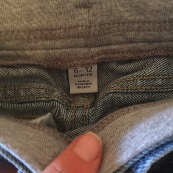 Baby Gap Cardigan/Sweater and jeans - Picture 3 of 4